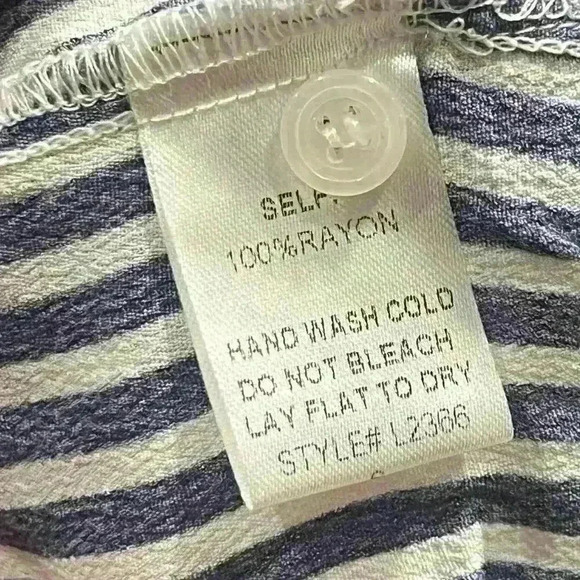 By Together Long Sleeve Button Down Blouse Size Small Rayon Stripe Lightweight - Picture 4 of 6